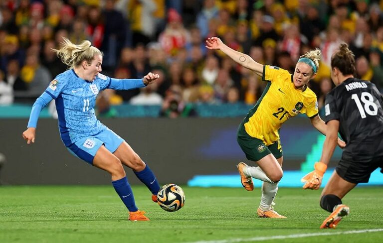 Cómo el fútbol femenino está conquistando los grandes escenarios