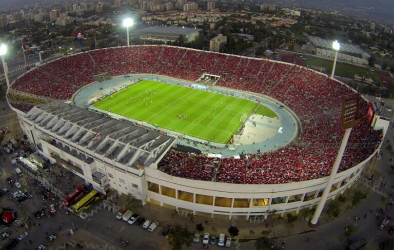 Estadios icónicos de Chile: escenarios donde vibra la pasión
